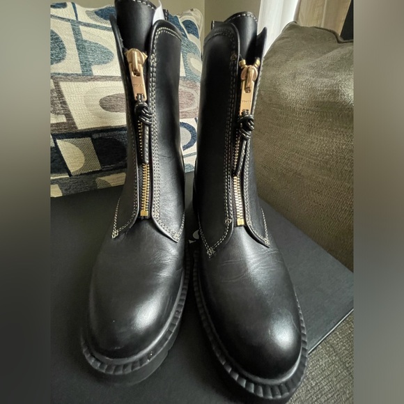 Coach boots original brand-new color black size 7.5 B regular - Picture 5 of 5
